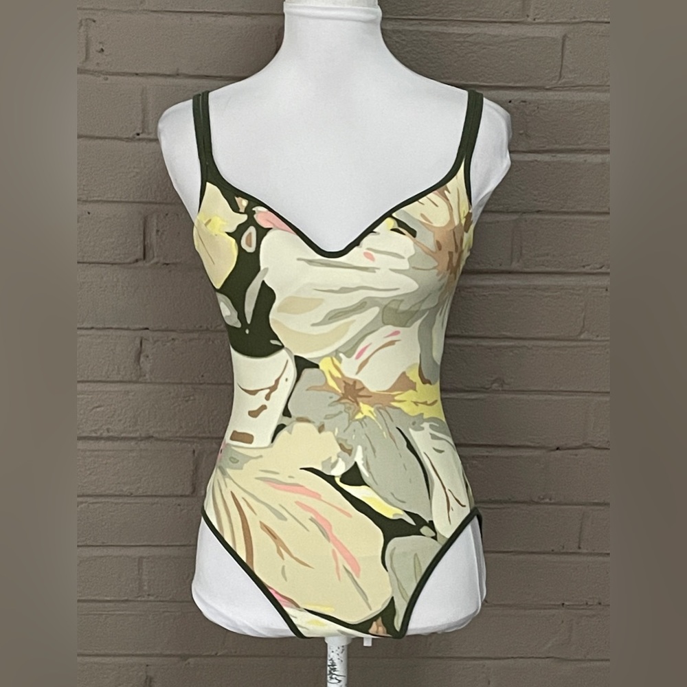 Christina floral print one piece swimsuit 10 ( M)